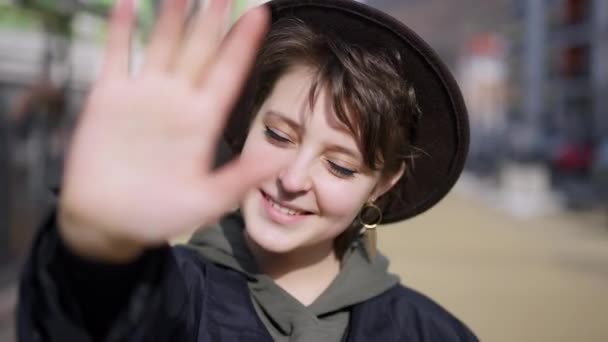 Close Front View Smiling Happy Young Woman Stretching Hand Closing — Αρχείο Βίντεο