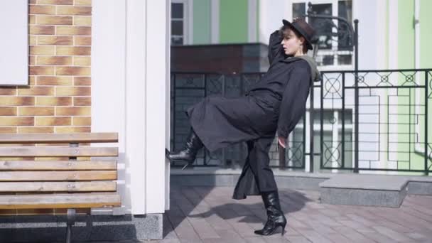 Side View Carefree Confident Young Woman Cloak High Heels Holding — Stok video