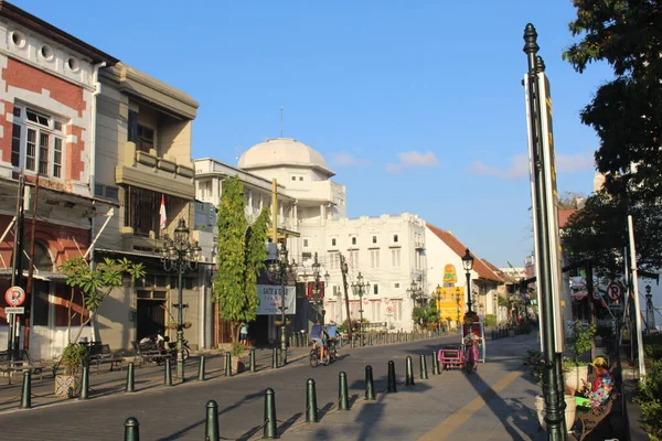 Eski Semarang Şehrinin Manzarası Sabahları Yollar Eski Binalar — Stok fotoğraf