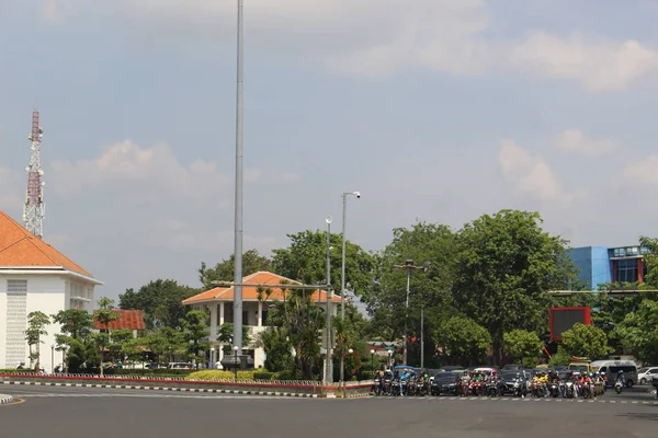 Paisagem Urbana Cidade Semarang Veículos Lotados Parques — Fotografia de Stock