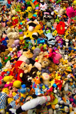 Yüzlerce yumuşak oyuncak koleksiyonu