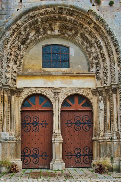 Prachtig Versierde Veranda Dubbele Deur Toegang Tot Middeleeuwse Kerk Notre — Stockfoto