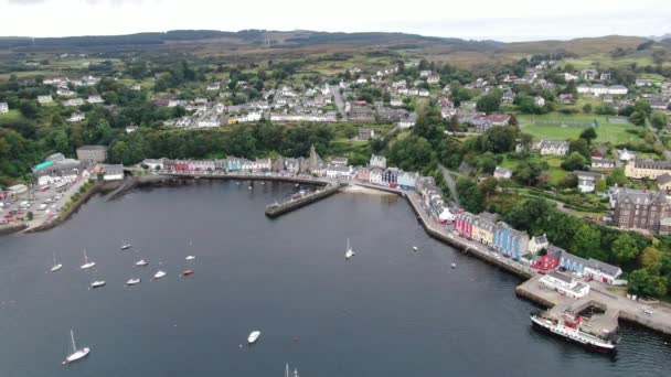 Vista Aérea Sobre Tobermory Reino Unido Agora Principal Cidade Ilha — Vídeo de Stock