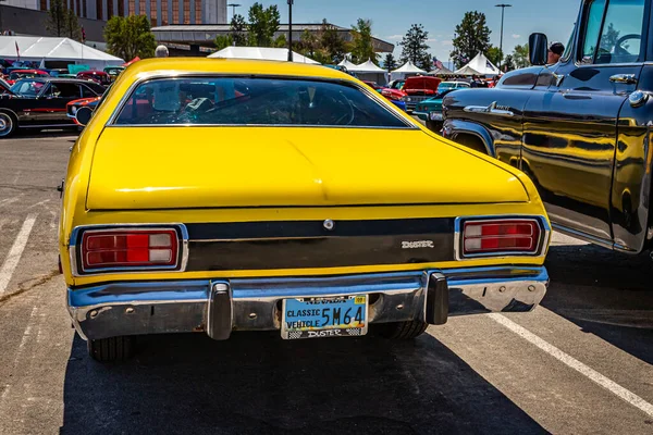 Reno Серпня 2021 1973 Plymouth Duster Coupe Місцевому Автосалоні — стокове фото