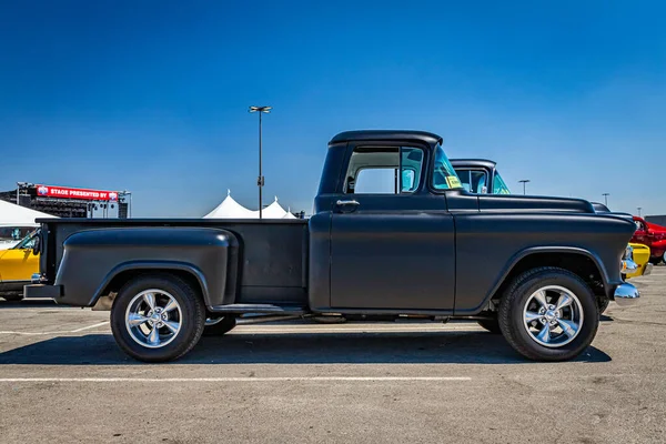 Reno Augustus 2021 1955 Chevrolet Apache Task Force Driekwartier Ton — Stockfoto