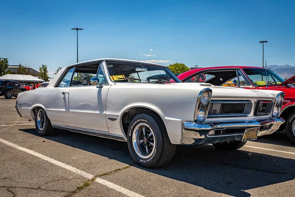 Reno Augusztus 2021 1965 Pontiac Lemans Gto Hardtop Coupe Egy — Stock Fotó