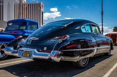 Reno, NV - 4 Ağustos 2021 Buick Super Eight Sedanet Coupe Yerel bir araba fuarında.