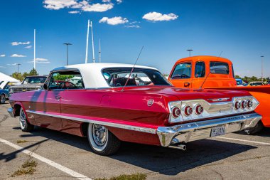 Reno, NV - 4 Ağustos 2021: 1963 Chevrolet Impala SS Hardtop Coupe Yerel bir araba fuarında.
