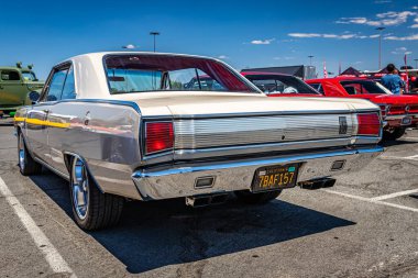 Reno, NV - 4 Ağustos 2021: 1967 Dodge Dart GT Yerel bir araba fuarında.