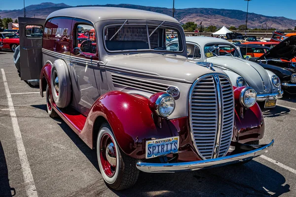 Reno August 2021 1938 Ford Panel Truck Local Car Show — 스톡 사진