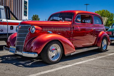 Reno, NV - 5 Ağustos 2021 Chevrolet Master Deluxe Sedan Yerel bir araba fuarında.