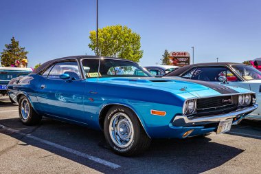Reno, NV - 5 Ağustos 2021: 1970 Dodge Challenger RT Hardtop Coupe Yerel bir araba fuarında.