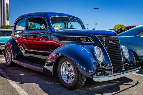 Reno Srpna 2021 1937 Ford Model Deluxe Coupe Místním Autosalonu — Stock fotografie