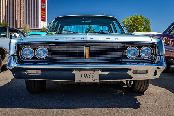 Reno August 2021 1965 Chrysler Newport Sedan Local Car Show — 스톡 사진