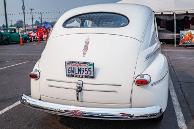 Reno, NV - 6 Ağustos 2021: 1946 Ford Super Deluxe Tudor Sedan Yerel bir araba fuarında.