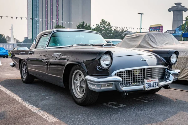 Reno August 2021 1957 Ford Thunderbird Cabrio Roadster Auf Einer — Stockfoto