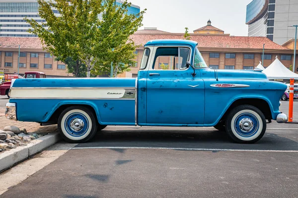 Reno August 2021 1957 Chevrolet Task Force Cameo Carrier Pickup — Stock Photo, Image