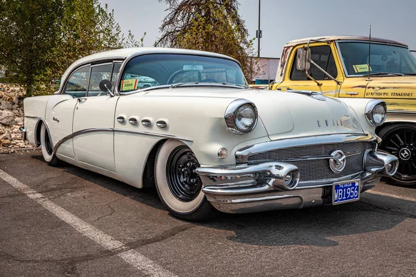 Reno Agosto 2021 1956 Buick Series Century Riviera Hardtop Coupe —  Fotos de Stock