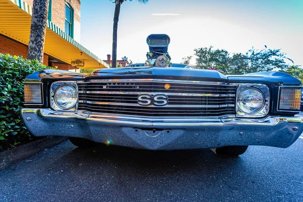 Fernandina Beach October 2014 Wide Angle Front View 1972 Chevrolet —  Fotos de Stock