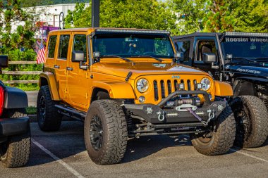 Pigeon Forge, TN - August 25, 2017: Lightly Modified Off Road Jeep Wrangler JK Sahara Hardtop at a local enthusiast rally.