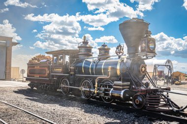 Antonito, CO - 23 Ağustos 2021: Baldwin Buharlı Lokomotifi, Glenbrook, Antonito, Colorado 'daki Cumbres ve Toltec Demiryolları' ndaki kamusal buhar sırasında.