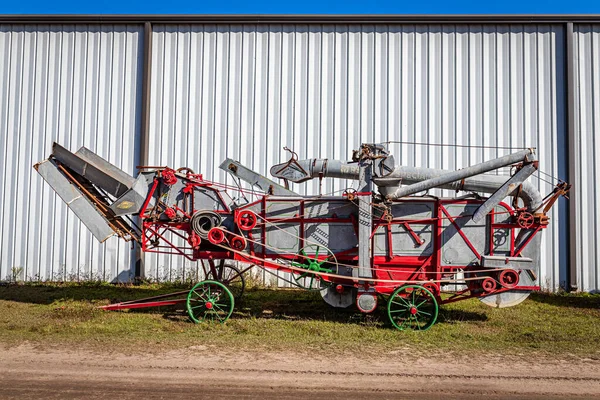 Fort Meade February 2022 1931 Oliver Red River Special Thresher — Stock Photo, Image