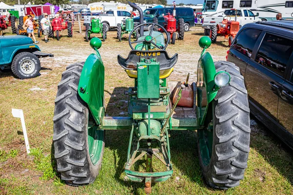 Fort Meade Febbraio 2022 1958 Oliver Super Tractor Alla Fiera — Foto Stock