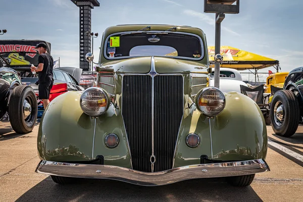 Lebanon May 2022 Low Perspective Front View 1936 Ford Model — Stock Photo, Image