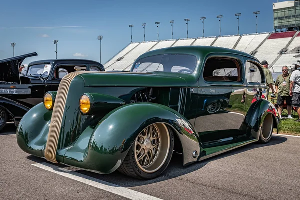 Lebanon May 2022 Low Perspective Front Corner View 1936 Pontiac — Stockfoto