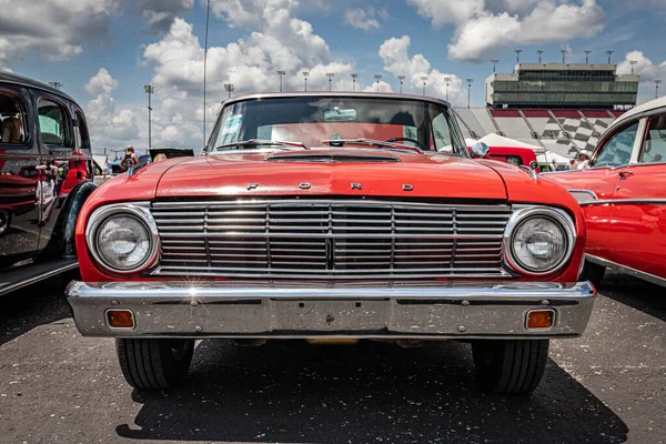 Lebanon May 2022 Low Perspective Front View 1963 Ford Falcon —  Fotos de Stock