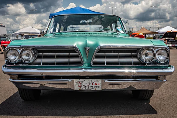 Ліван Травня 2022 Передній Вигляд Станції Pontiac Catalina Safari 1961 — стокове фото