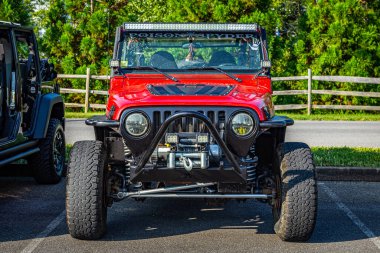 Pigeon Forge, TN - August 25, 2017: Modified Off Road Jeep Wrangler TJ Soft Top at a local enthusiast rally.