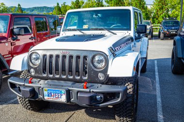 Pigeon Forge, TN - August 25, 2017: Modified Off Road Jeep Wrangler Rubicon JK Unlimited Soft Top at a local enthusiast rally.