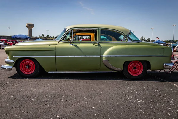 Lebanon May 2022 Low Perspective Side View 1954 Chevrolet Belair — Photo