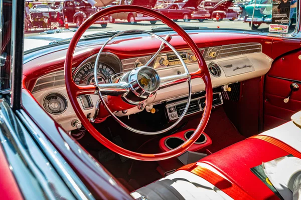 Lebanon May 2022 Low Perspective Interior Detail View 1956 Pontiac — 스톡 사진