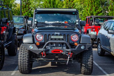Pigeon Forge, TN - August 25, 2017: Modified Off Road Jeep Wrangler Rubicon Unlimited JK Soft Top at a local enthusiast rally.