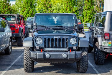 Pigeon Forge, TN - August 25, 2017: Modified Off Road Jeep Wrangler Rubicon Unlimited JK Hardtop at a local enthusiast rally.