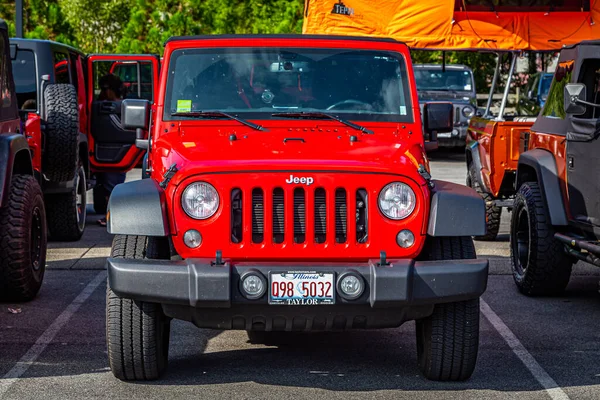 Pigeon Forge Серпня 2017 Modified Jeep Wrangler Sport Unlimited Hardtop — стокове фото