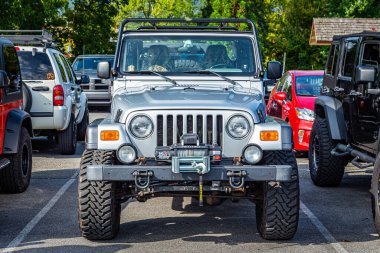 Pigeon Forge, TN - August 25, 2017: Modified Jeep Wrangler Sport TJ Soft Top at a local enthusiast rally.