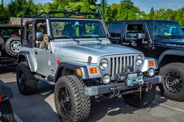 Pigeon Forge, TN - August 25, 2017: Modified Jeep Wrangler Sport TJ Soft Top at a local enthusiast rally.