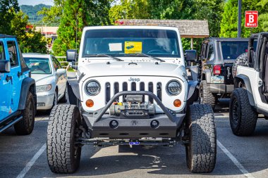 Pigeon Forge, TN - August 25, 2017: Modified Jeep Wrangler Rubicon Unlimited JK Soft Top at a local enthusiast rally.