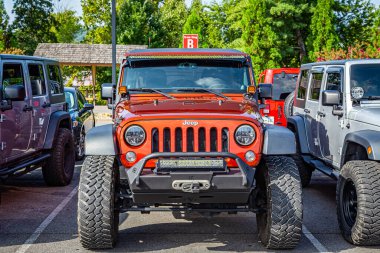 Pigeon Forge, TN - August 25, 2017: Modified Jeep Wrangler Rubicon Unlimited JK Soft Top at a local enthusiast rally.