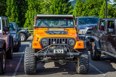 Pigeon Forge, TN - August 25, 2017: Modified Jeep Wrangler Sport TJ Soft Top at a local enthusiast rally.