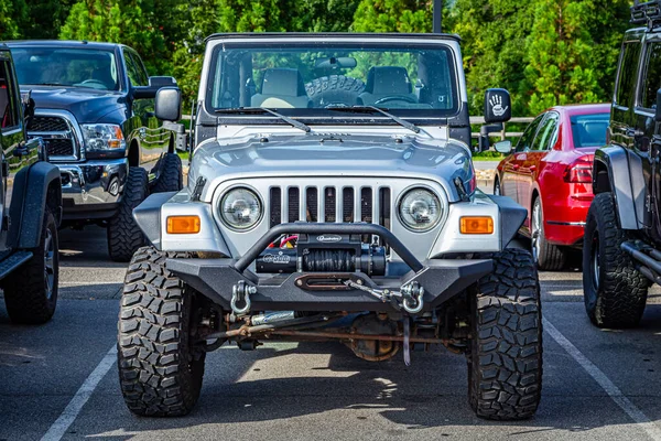 Pigeon Forge August 2017 Modified Jeep Wrangler Sport Soft Top — Stockfoto