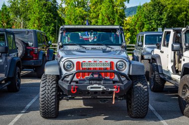 Pigeon Forge, TN - August 25, 2017: Modified Jeep Wrangler Rubicon Unlimited JK Soft Top at a local enthusiast rally.