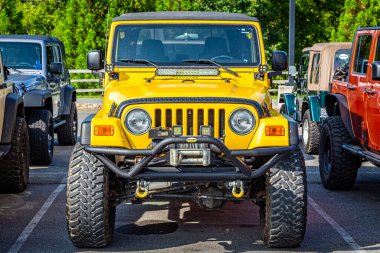 Pigeon Forge, TN - August 25, 2017: Modified Jeep Wrangler Sport TJ Soft Top at a local enthusiast rally.