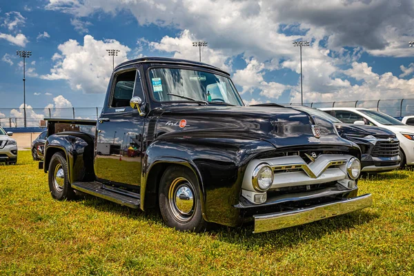 Lebanon May 2022 Low Perspective Front Corner View 1955 Ford — Foto Stock