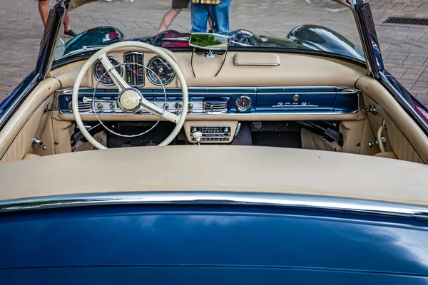Highlands June 2022 Wide Angle Interior View 1958 Mercedes Benz — Stock Photo, Image