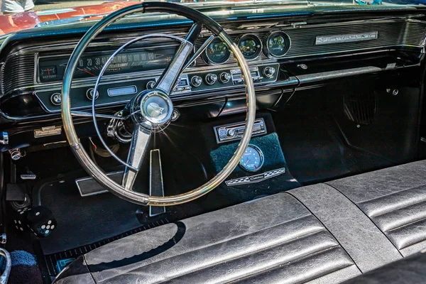 Falcon Heights June 2022 Close Detail Interior View 1964 Pontiac — 스톡 사진