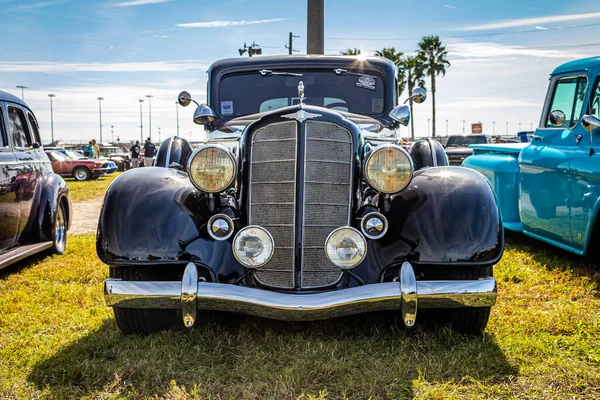 Daytona Beach November 2018 Låg Perspektiv Framsidan 1934 Buick Series — Stockfoto